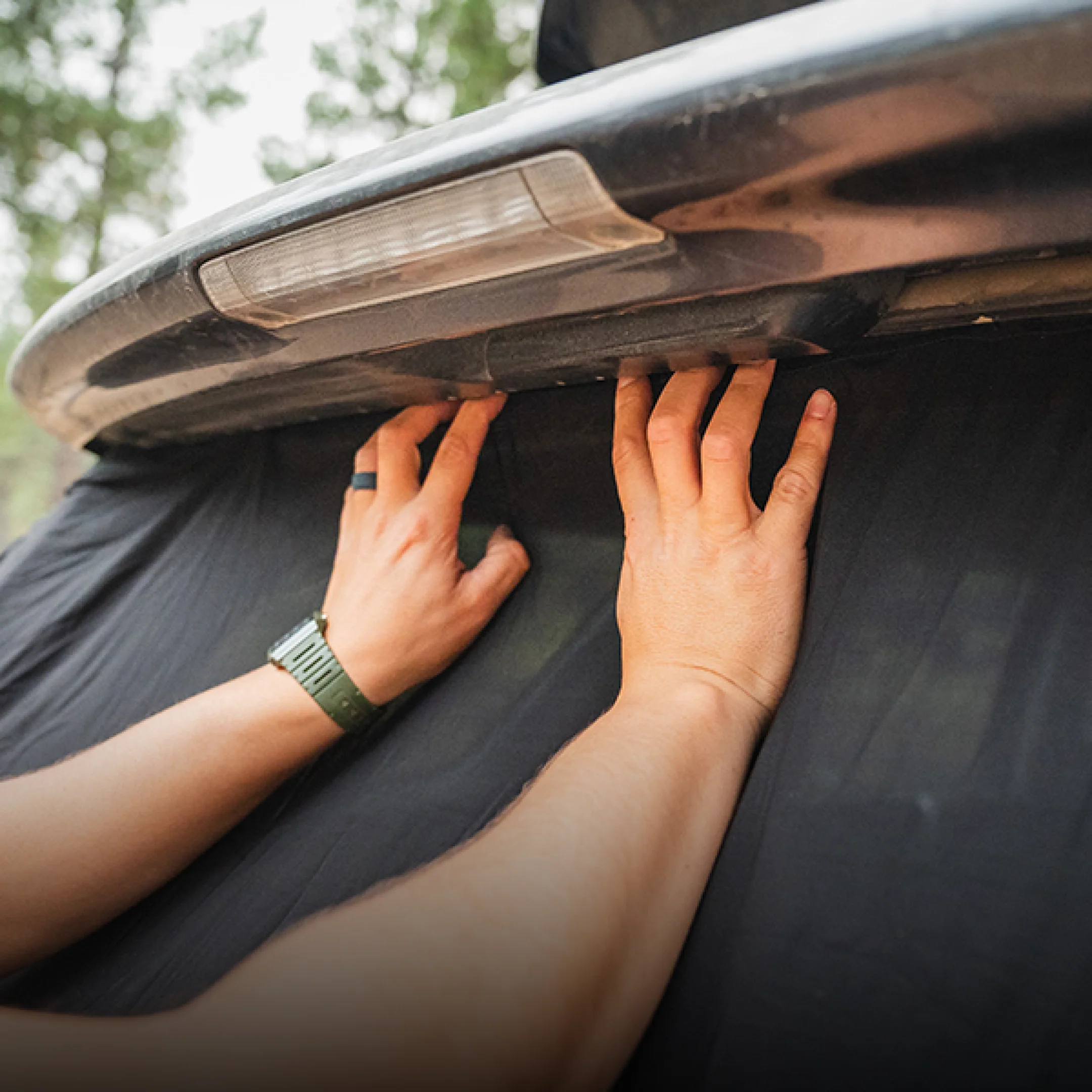 4Runner Trunk Window Screen - Image 6