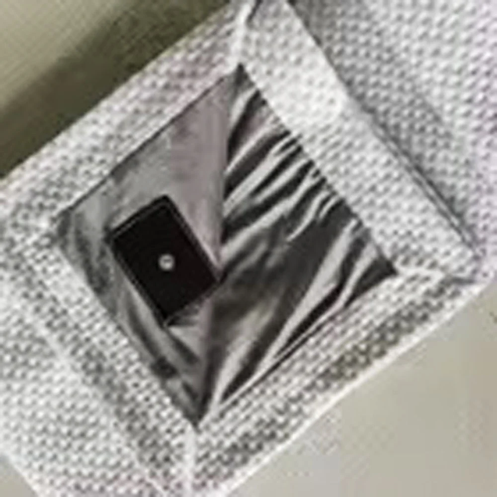 EscapeZone EMF Blocking Multi-Purpose Blanket - Image 2