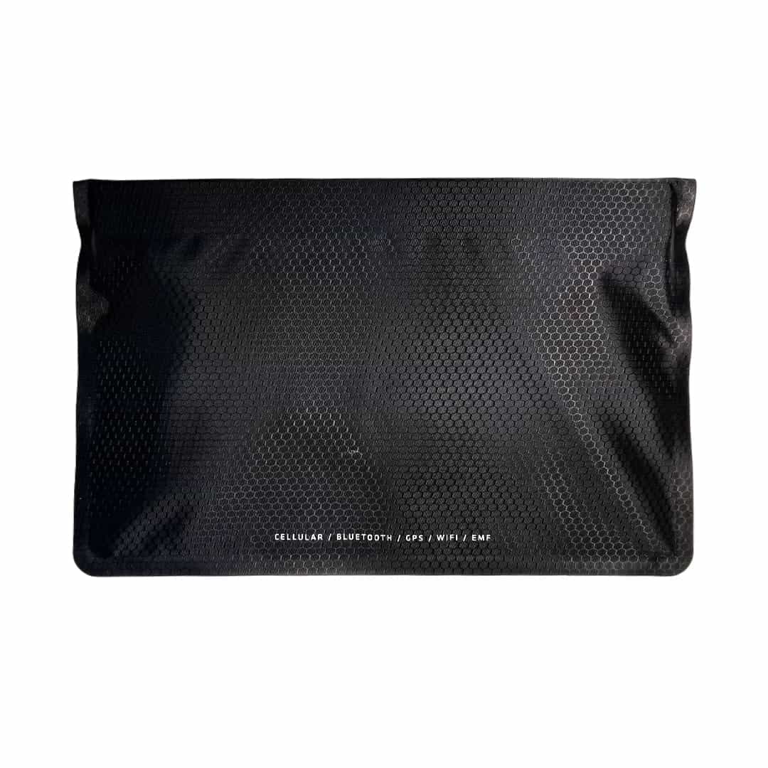 EscapeZone – Premium Mobile Faraday Bag - Image 3