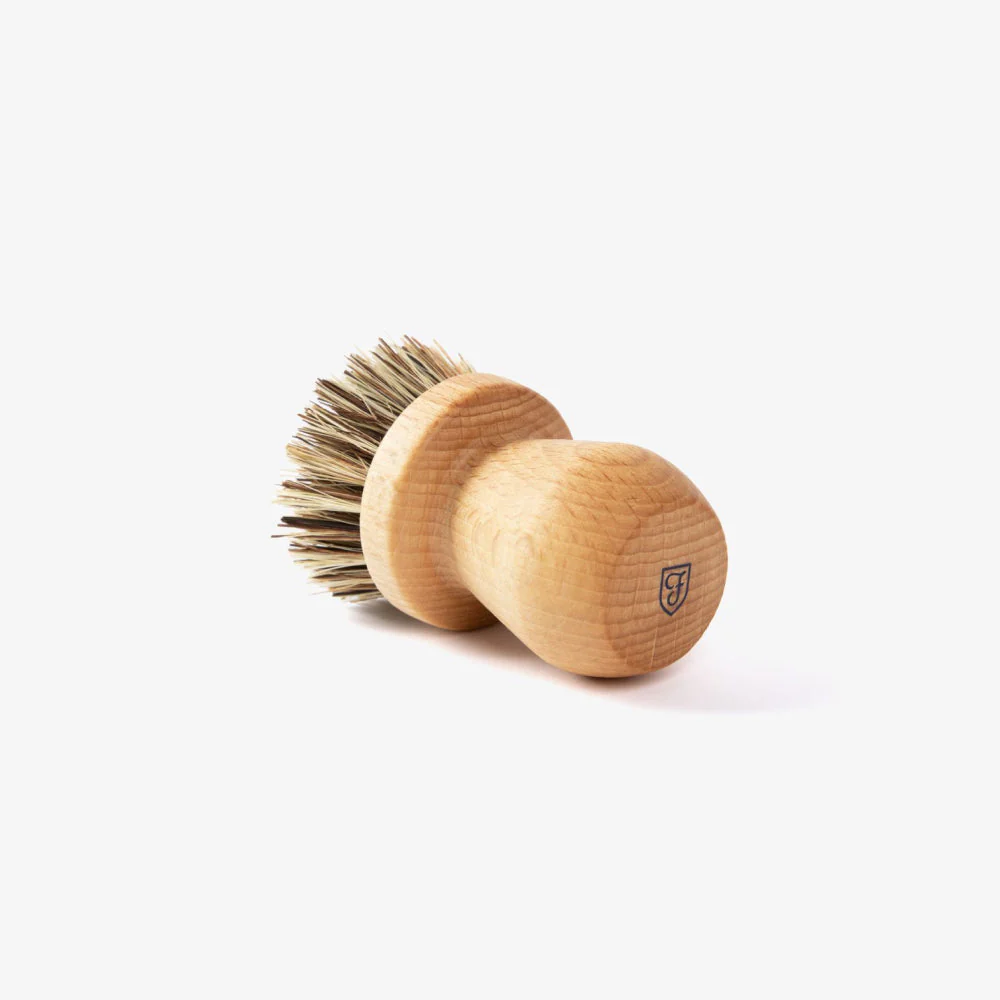 Natural Fiber Cleaning Brush - Image 2