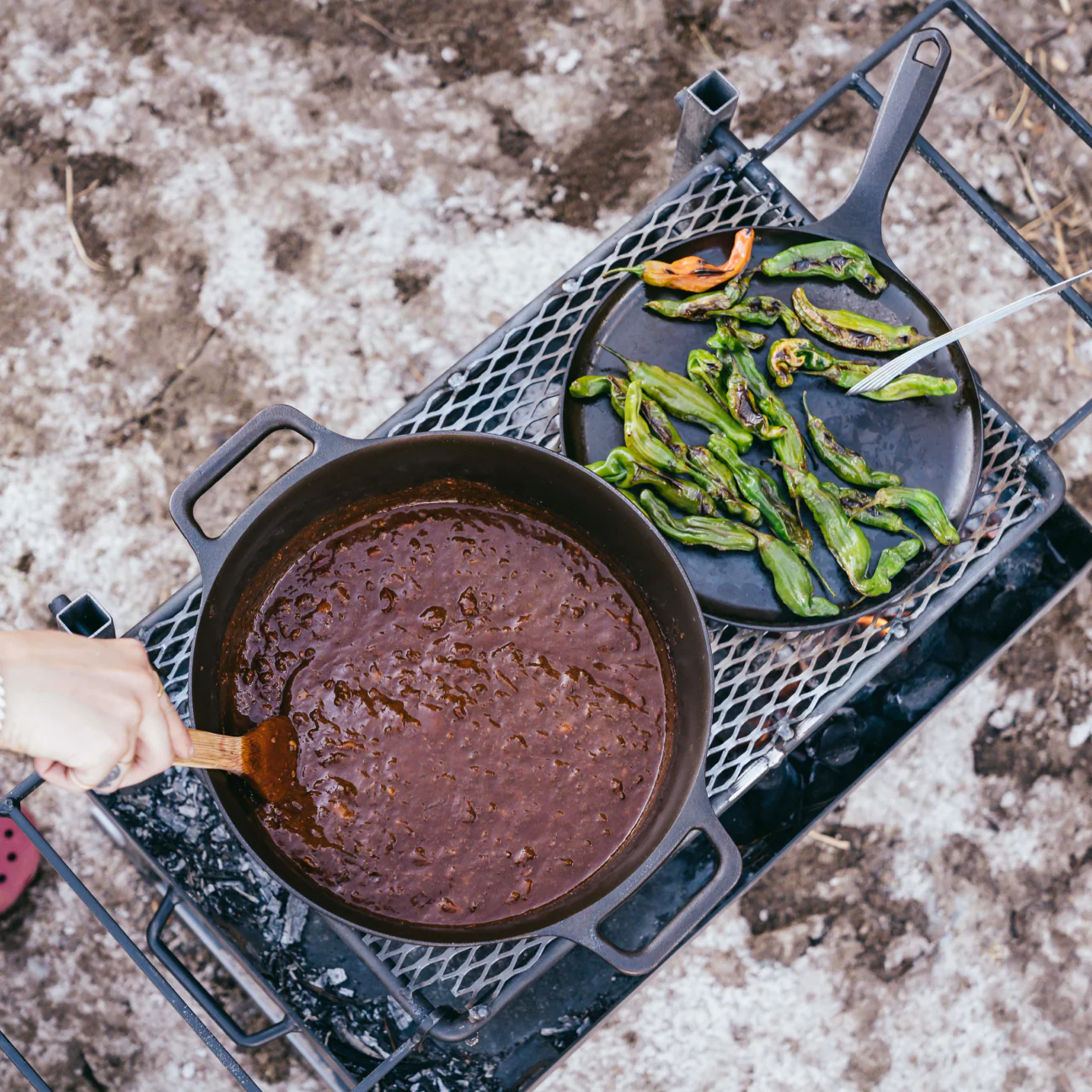 No.10 Cast Iron Dutch Oven - Image 4