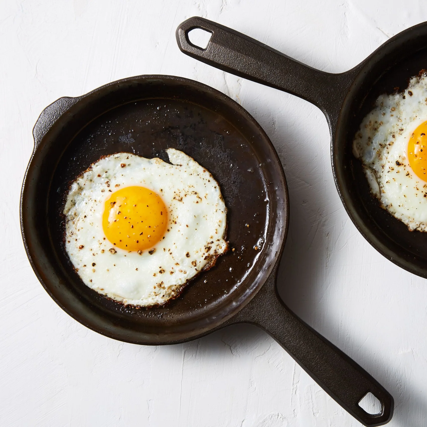 No.4 Cast Iron Skillet - Image 3