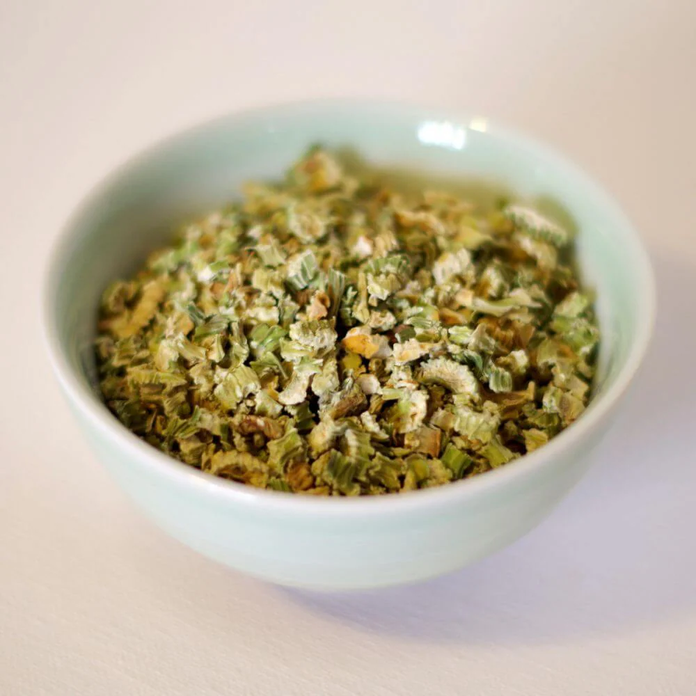 Rainy Day Foods Dehydrated Celery 5 oz. #2.5 Can - 40 Servings - Image 2