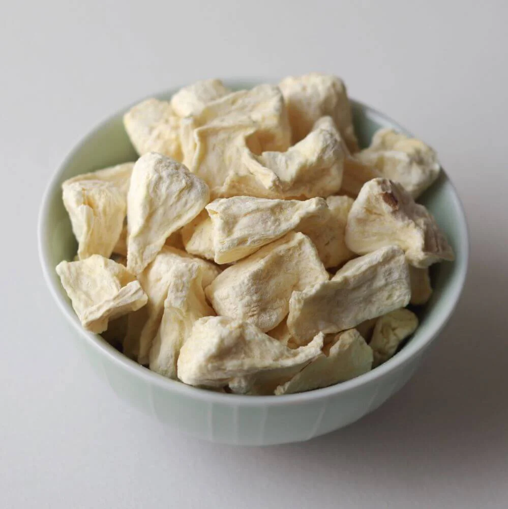Rainy Day Foods Non-GMO Freeze-Dried Pineapple Pieces 3 oz. #2.5 Can - 8 Servings - Image 2