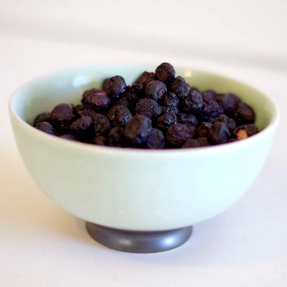 Rainy Day Foods Non-GMO Freeze-Dried Whole Blueberries #2.5 Cans - 6 Pack - Image 2