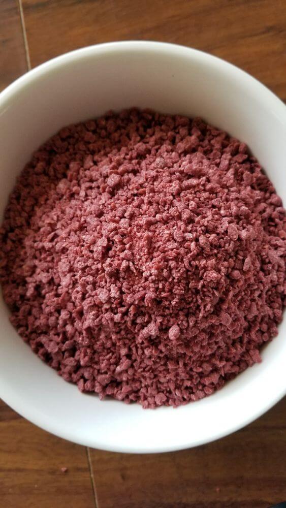 Rainy Day Foods Raspberry Nuggets (Imitation) 15 oz. #2.5 Can - 38 Servings - Image 3