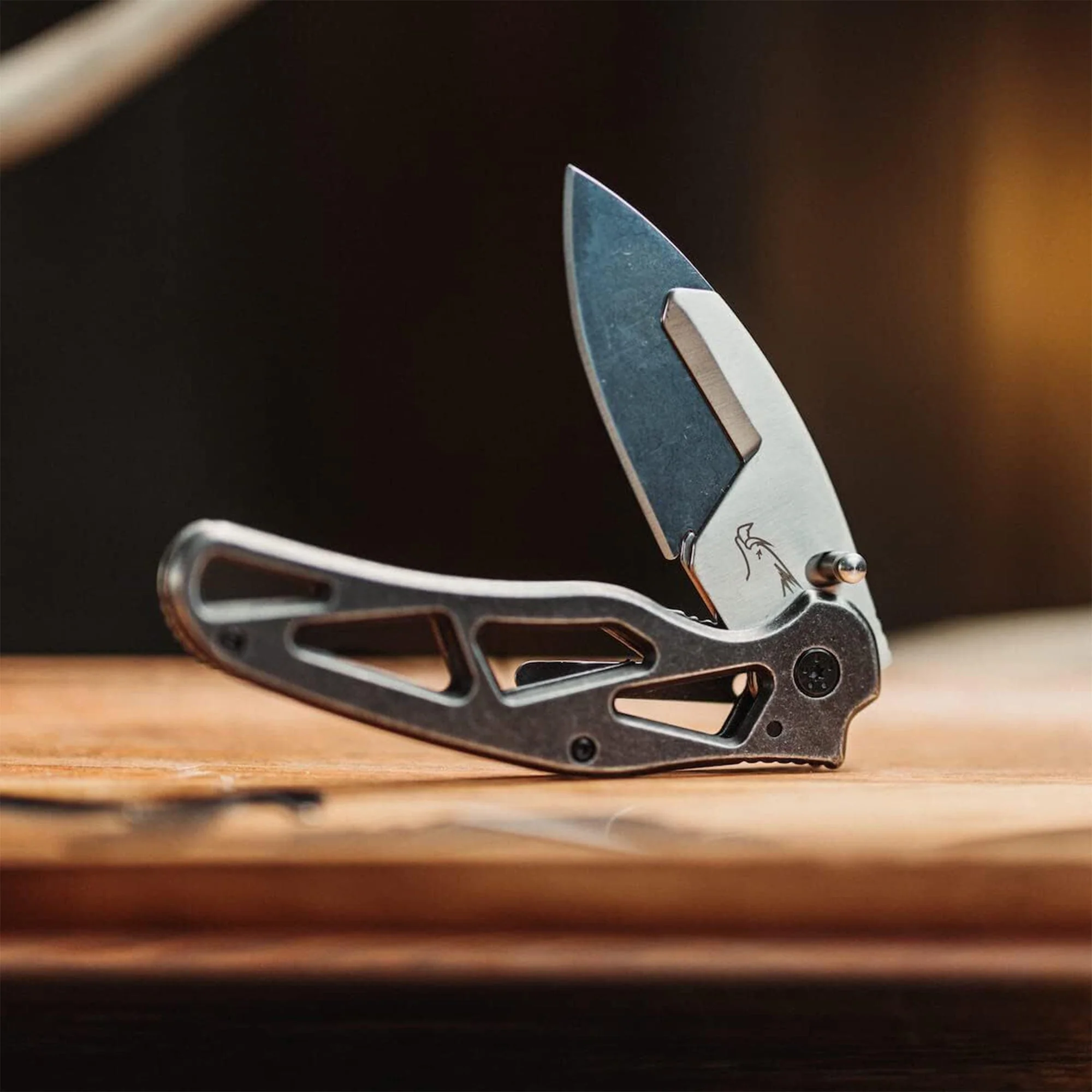 RAZORBACK Signature Folding Knife, 9 Interchangeable Blades - Image 10