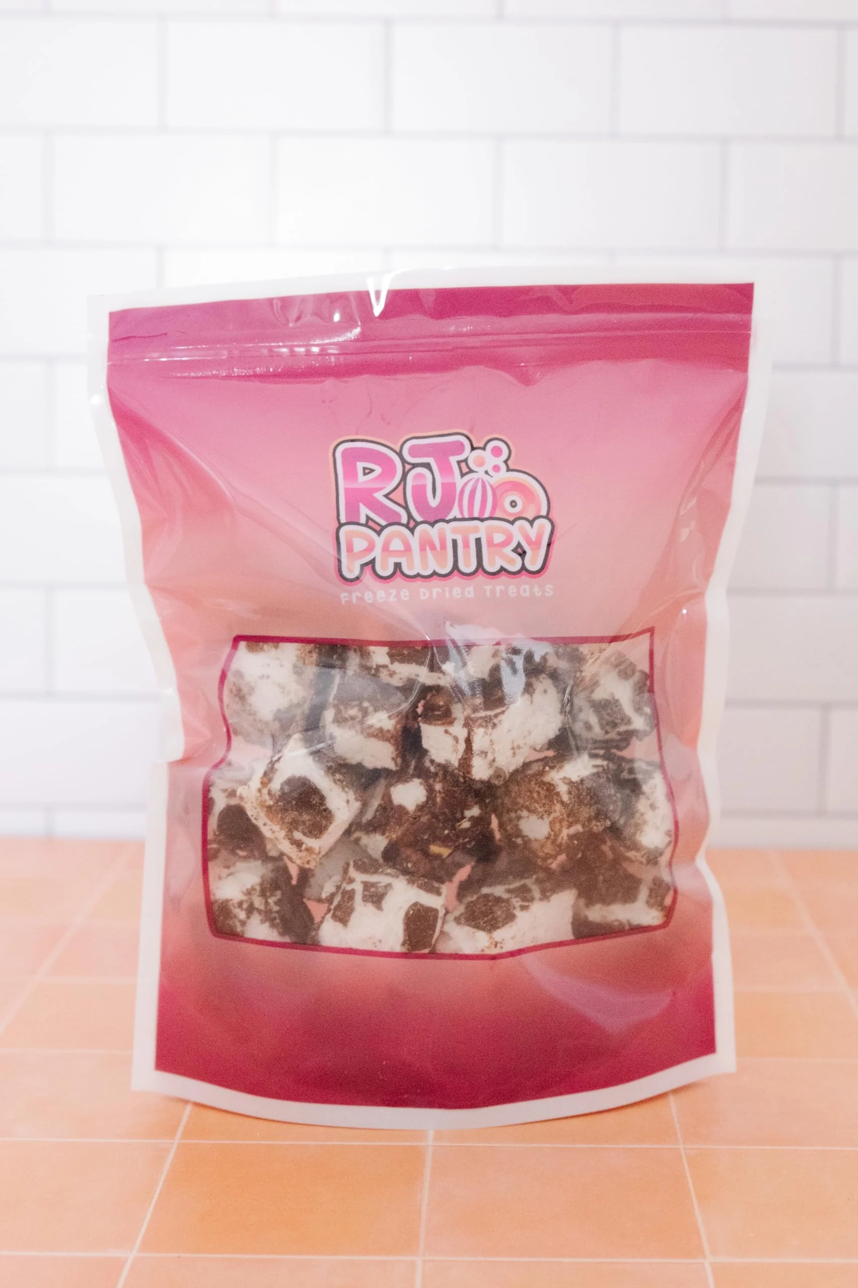 RJ Pantry Freeze-Dried Candy Milk Chocolate Marshmallow Cashews - 6oz Pouch - Image 3