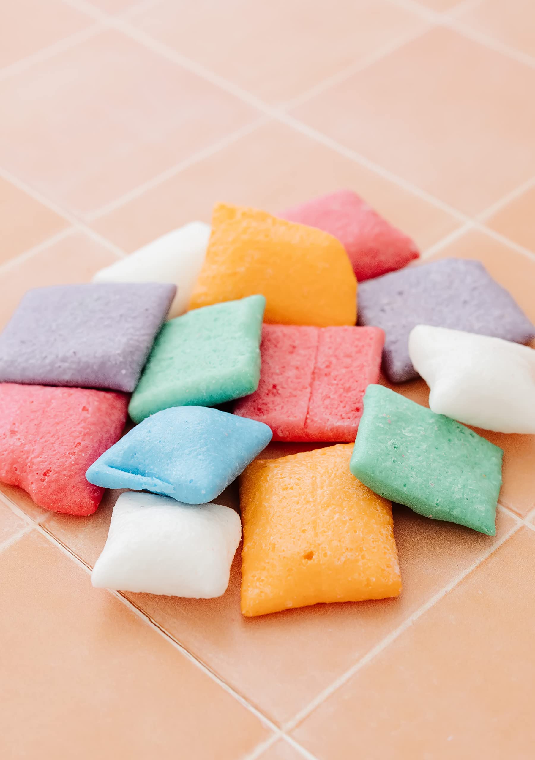 RJ Pantry Freeze-Dried Taffy Candy Fruit Pack - 3.5 oz Bag - Image 8