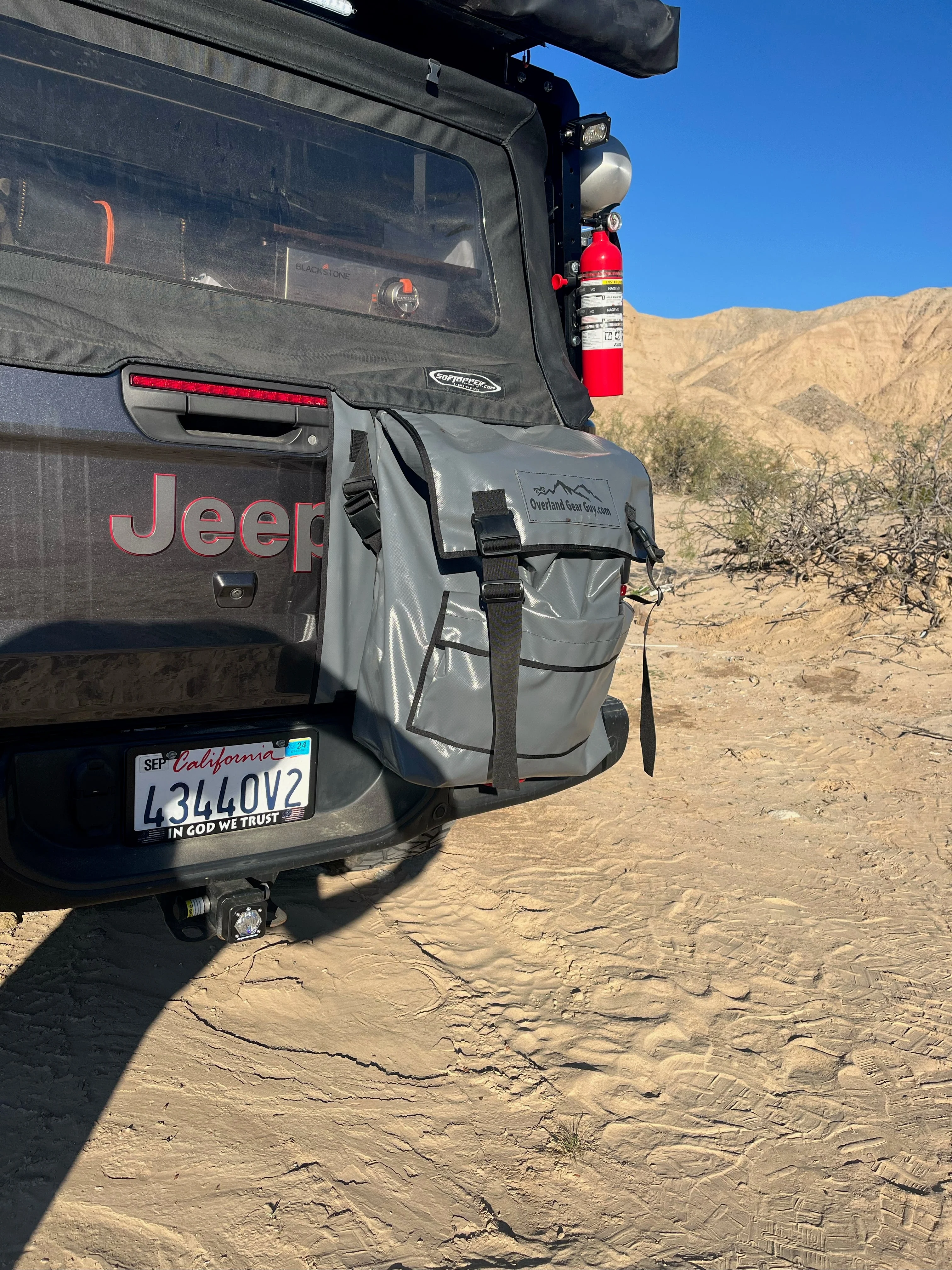 Tailgate Trash Bag Gladiator - Tacoma - Ram - Rivian -QuarterMaster - Image 13