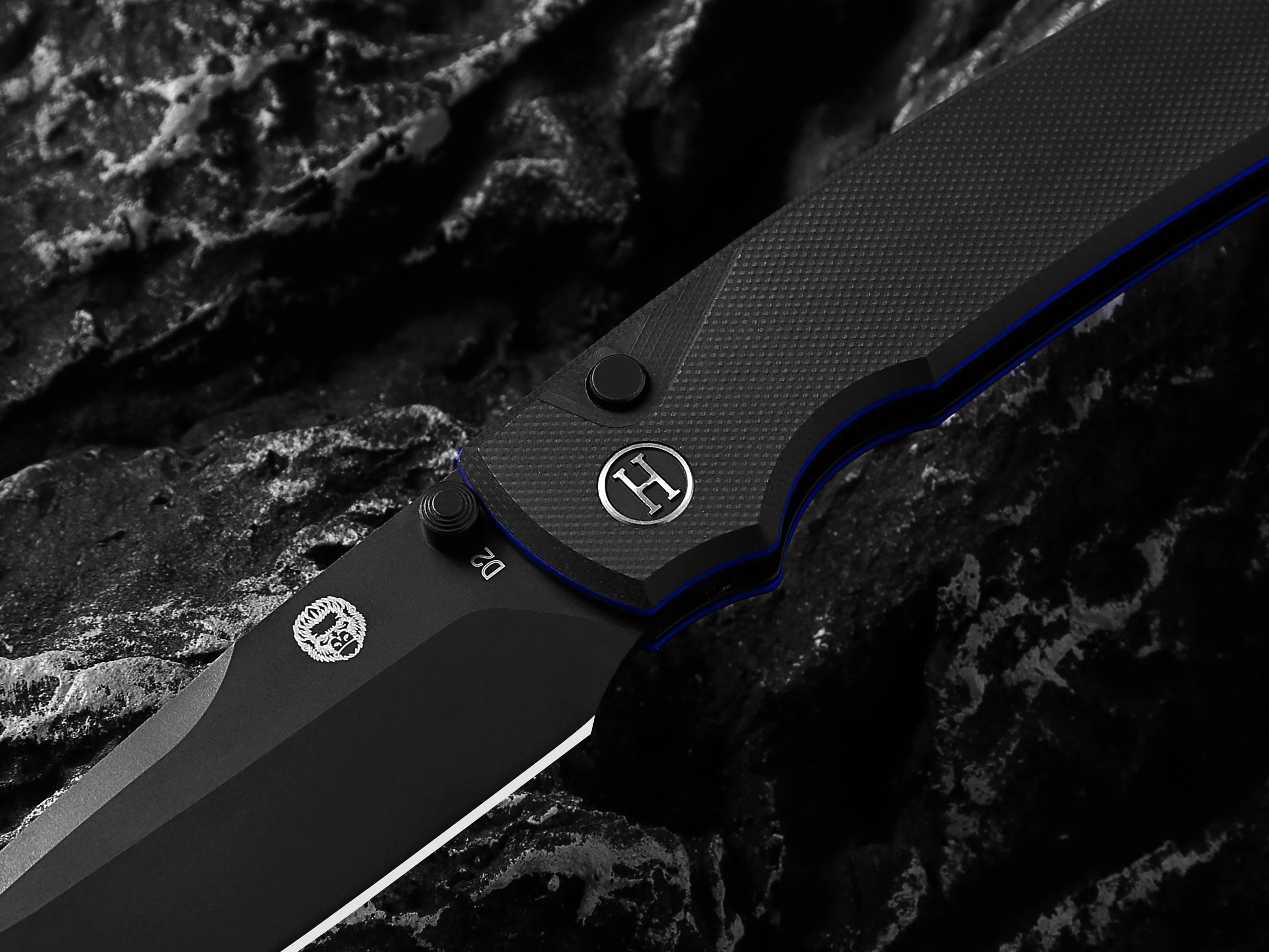 The Loyalist Folding Pocket Knife Giftset for Men and Women (Black and Blue) - Image 9