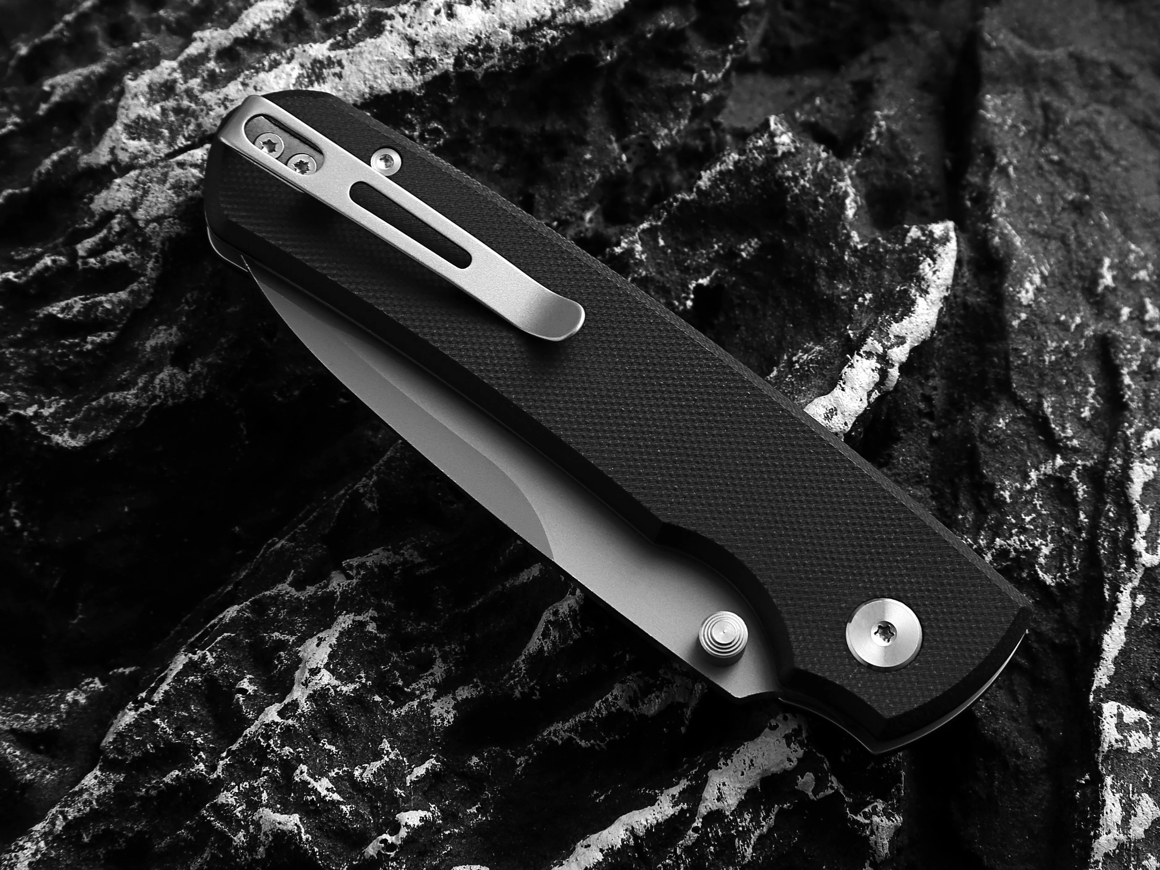 The Loyalist Folding Pocket Knife Giftset for Men and Women (Sand and Black) - Image 8