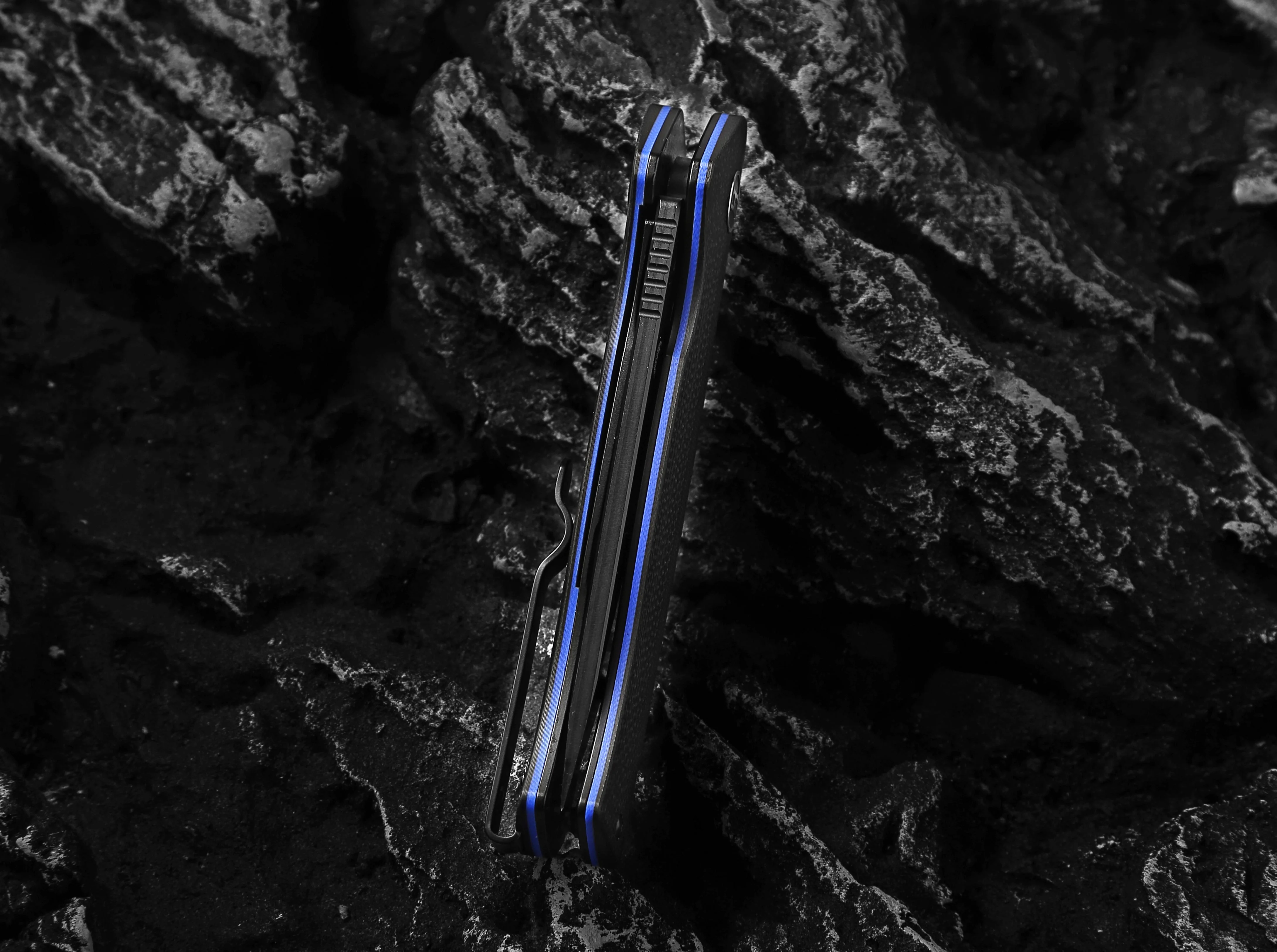 The Pathfinder Folding Pocket Knife Giftset for Men and Women (Black and Blue) - Image 8