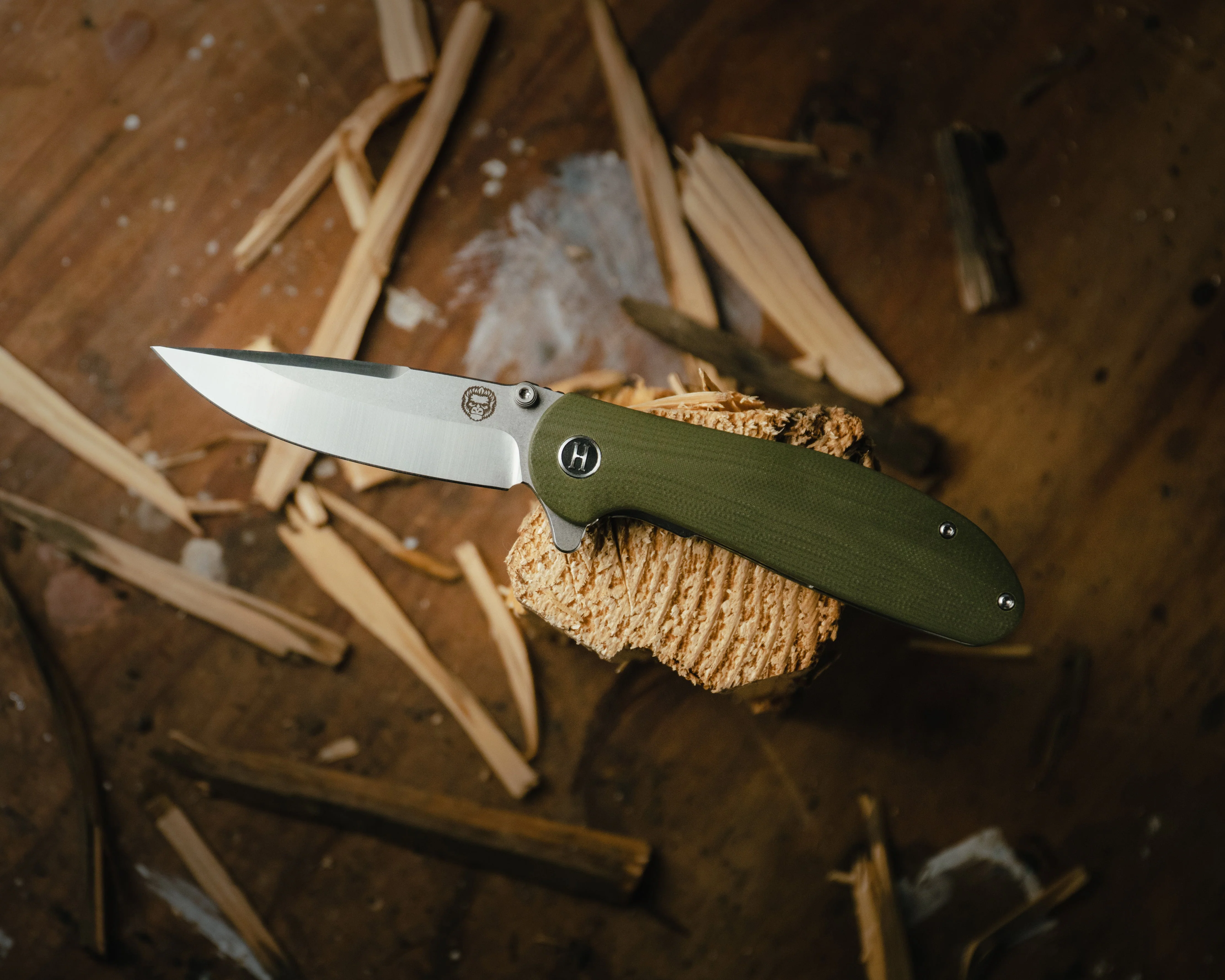 The Straight Back Folding Pocket Knife Giftset for Men and Women (Silver and Green) - Image 9