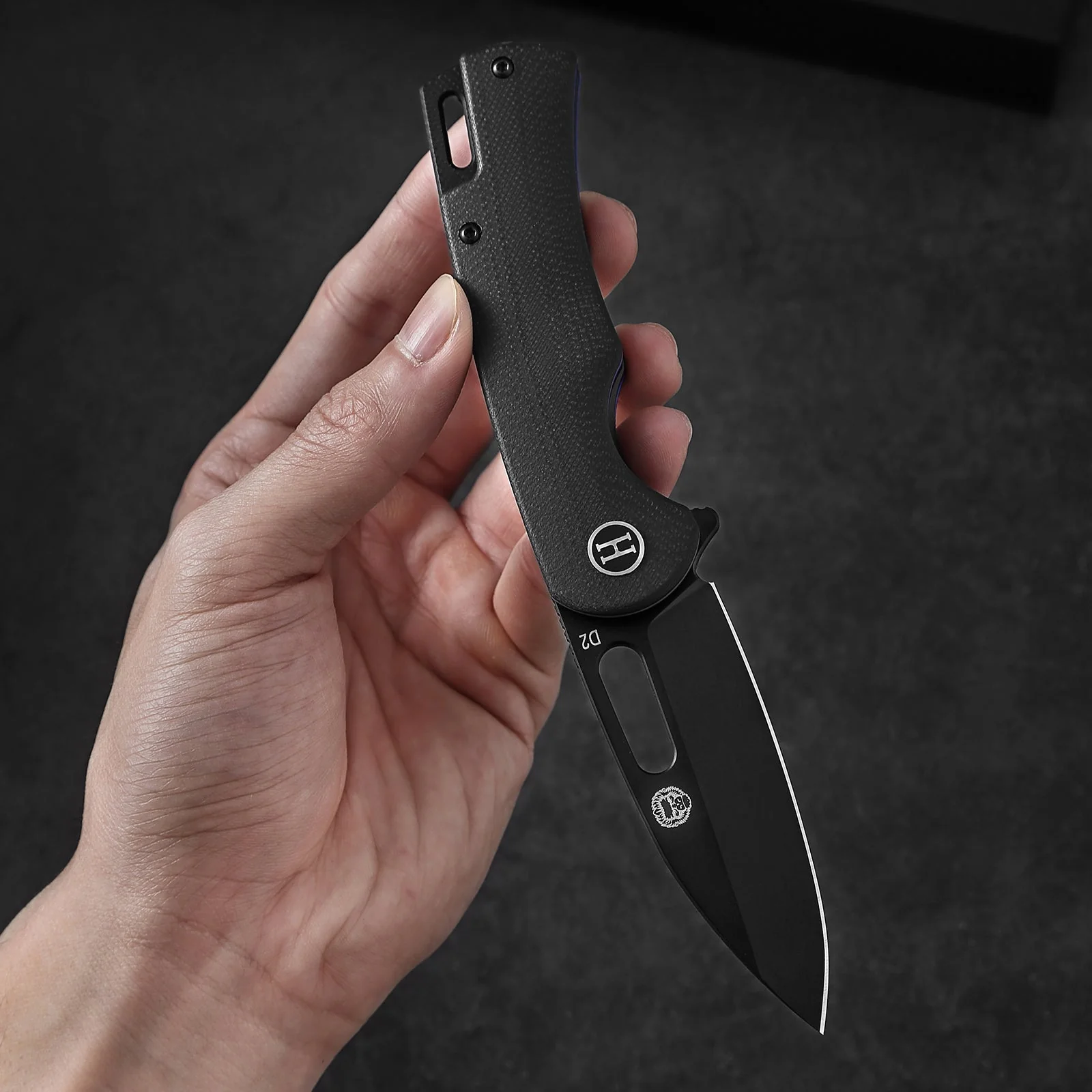 The Venture Point Folding Pocket Knife Giftset for Men and Women (Black and Blue) - Image 4
