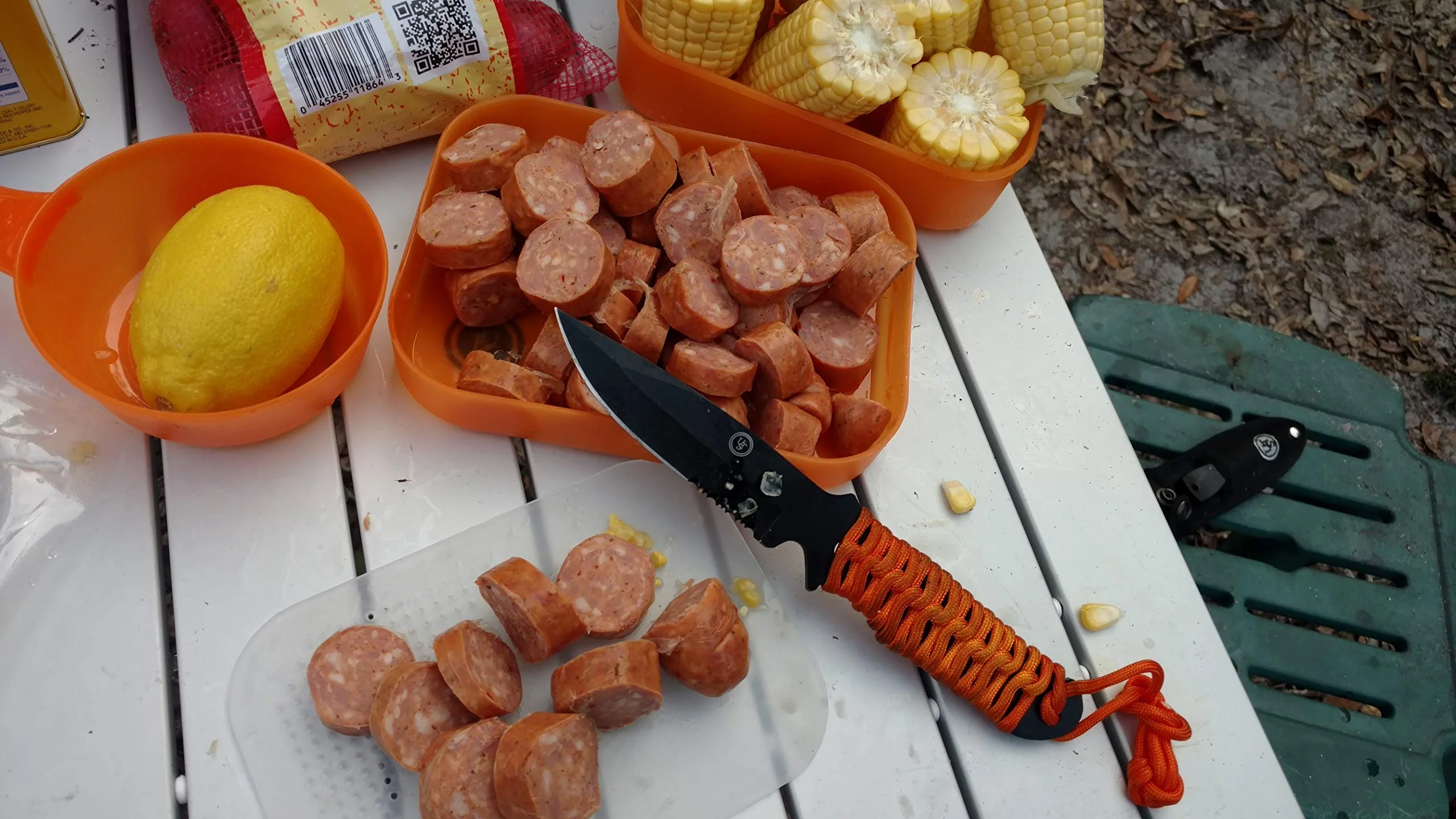 Ultimate Survival Technologies - Full Tang ParaKnife - Image 4