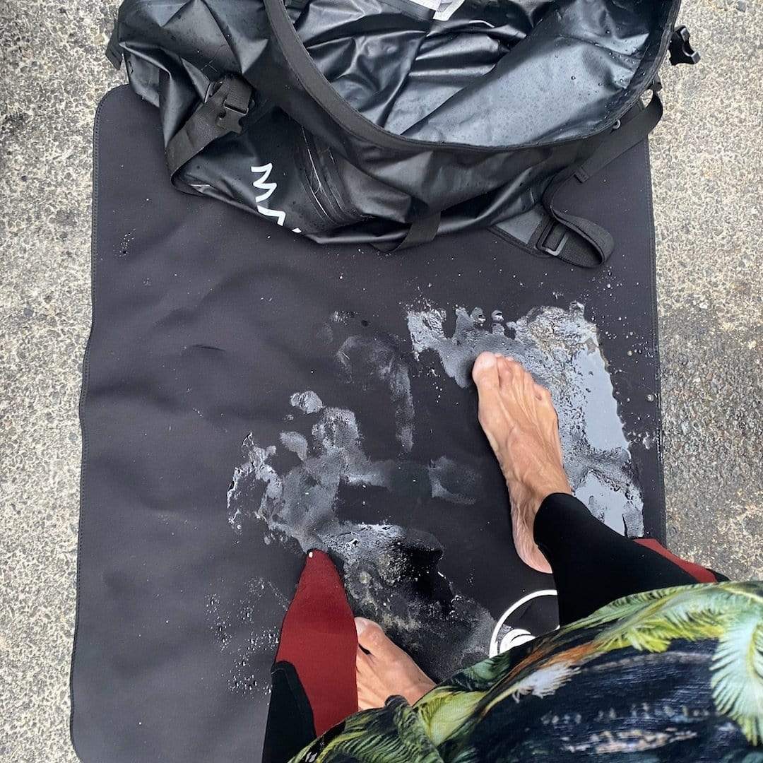 Wetsuit Changing Bag - Image 7